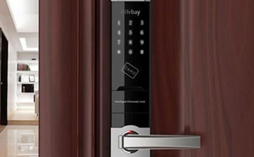 岭东24小时上门开锁公司