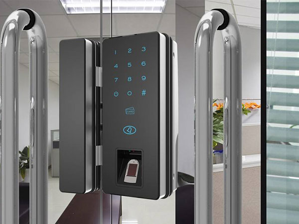 岭东24小时上门开锁公司