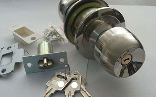 岭东24小时上门开锁公司