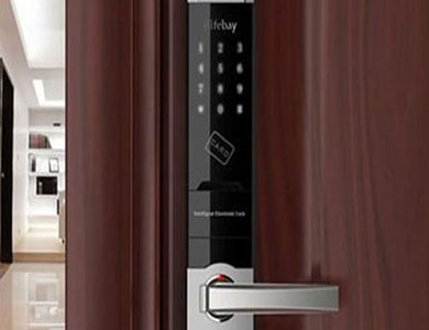 岭东24小时上门开锁公司