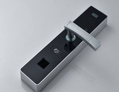 岭东24小时上门开锁公司