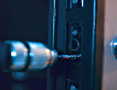 岭东24小时上门开锁公司